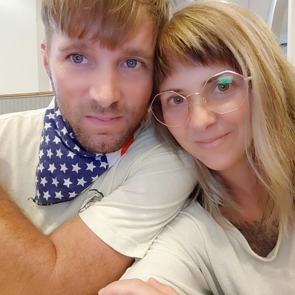 Meet your Posher, Sheena - Picture 1 of 1